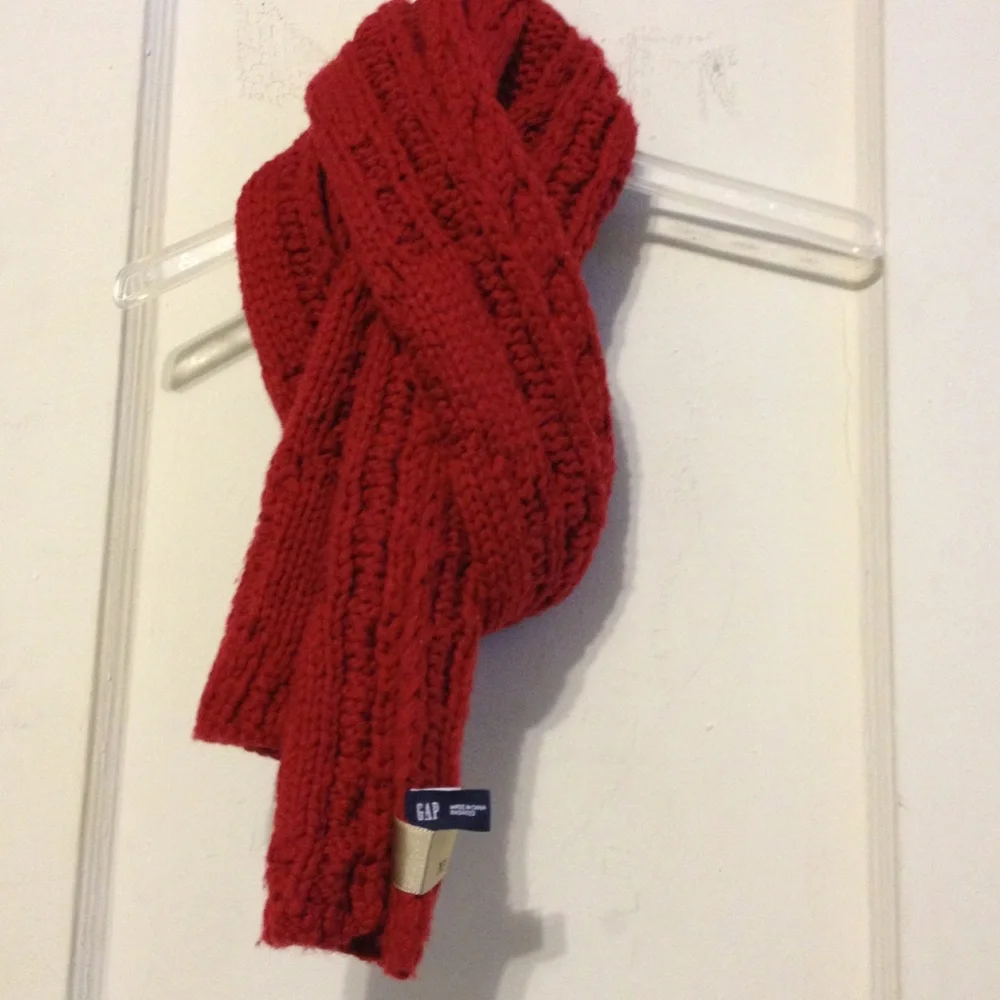 GAP Red Knit Scarf